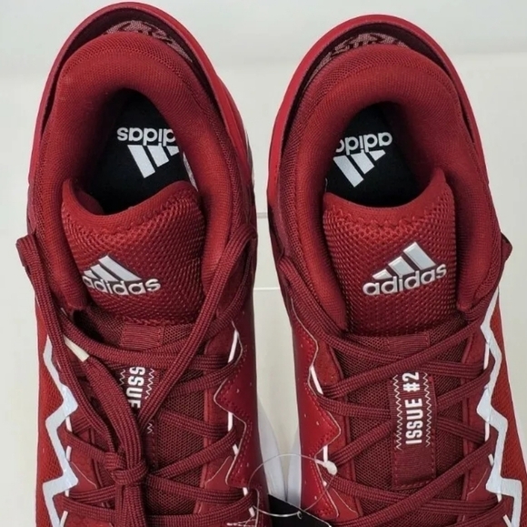 Athletic_Shoes